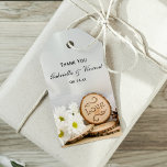 Étiquettes-cadeau Rustic Daisies Woodland Wedding Favor Tags<br><div class="desc">Merci à vos invités d'avoir assisté à vos noces décontractées mais classe lorsque vous joignez le naturel Rustic White Daisies Woodland Wedding Favor Tag à leur faveur de fête ou petit cadeau. Ces charmants bois d'extérieur personnalisés ou thème de la forêt, merci préférez les étiquettes présentent une photo de style...</div>