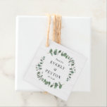 Étiquettes Cadeau Rustic Greenery Wedding Favor Tags<br><div class="desc">Organisez une célébration élégante avec ce design moderne que vos invités adoreront. Conception par © berryberrysweet. Des fichiers numériques imprimables sont disponibles ! Visitez notre site web à www.berryberrysweet.com pour plus de détails !</div>