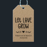 Étiquettes-cadeau Rustic Kraft Let Love Grow Seed Mariage Tags cadea<br><div class="desc">Laisse L'Amour Cultiver Des Graines. Ajoutez une touche amusante de couleur et de style unique à votre mariage ou à votre douche nuptiale préférée. Un sac de douche nuptiale est un grand complément à la planification de la fête. Ces sacs uniques seront facilement utilisés comme un cadeau et peuvent servir...</div>
