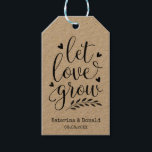 Étiquettes-cadeau Rustic Kraft Let Love Grow Seed Mariage Tags cadea<br><div class="desc">Kraft Rustique Laisser L'Amour Cultiver Des Semences. Ajoutez une touche amusante de couleur et de style unique à votre mariage ou à votre douche nuptiale préférée. Un sac de douche nuptiale est un grand complément à la planification de la fête. Ces sacs uniques seront facilement utilisés comme un cadeau et...</div>