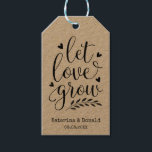 Étiquettes-cadeau Rustic Kraft Let Love Grow Seed Mariage Tags cadea<br><div class="desc">Kraft Rustique Laisser L'Amour Cultiver Des Semences. Ajoutez une touche amusante de couleur et de style unique à votre mariage ou à votre douche nuptiale préférée. Un sac de douche nuptiale est un grand complément à la planification de la fête. Ces sacs uniques seront facilement utilisés comme un cadeau et...</div>