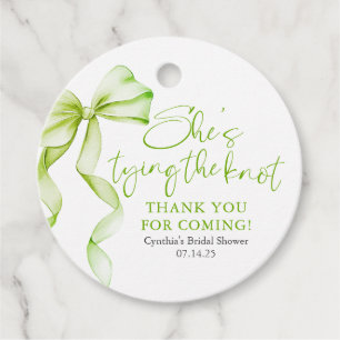 Étiquettes Cadeau Sage Green Bow She's Tying the Knot Fête des marié