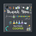 Étiquettes Cadeau Science fête d'anniversaire garçon Merci<br><div class="desc">Personnalisez cette magnifique partie scientifique merci tags avec vos détails facilement et rapidement,  appuyez simplement sur le bouton customiser pour réorganiser et formater le style et le placement du texte. Objets correspondants disponibles en magasin.</div>