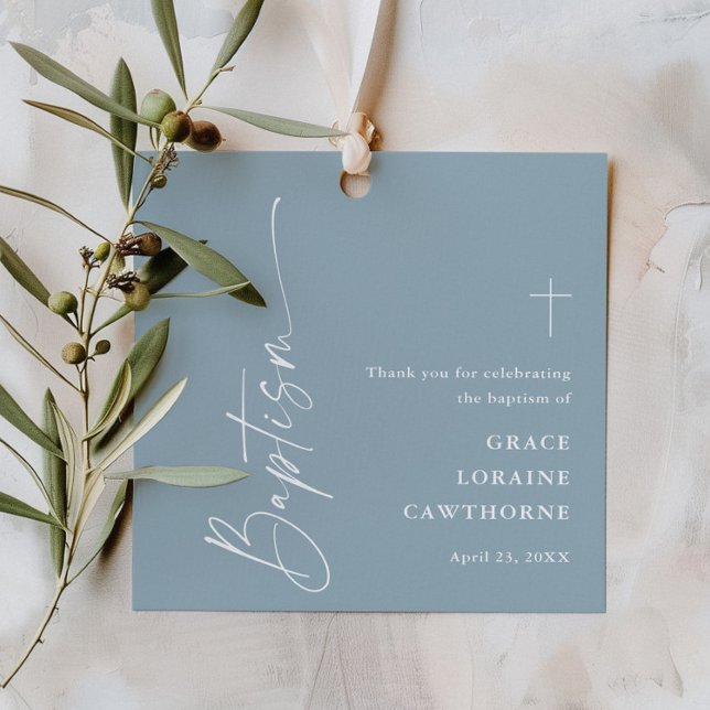Étiquettes Cadeau Script moderne Dusty Blue Boys Baptême Merci (Modern script dusty blue boho boys baptism thank you favor tags.)
