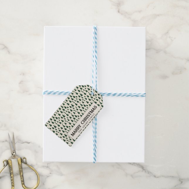 Étiquettes-cadeau Simple Green Pine Trees Custom Merry Christmas (With Twine)