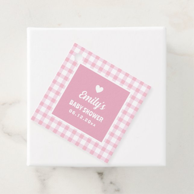 Étiquettes Cadeau Simple Retro Pastel rose En vichy Baby shower fill (En situation)