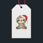 Étiquettes-cadeau Sloth Christmas Winter Animaux Slots<br><div class="desc">Le paresseux à Noël avec des lumières de fées. Animaux amusants avec des cadeaux et de la neige pour les vacances. Un doux salut de Noël. Les fentes sont des animaux mignons et parfaits pour Noël.</div>
