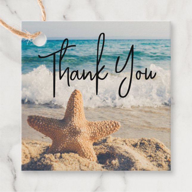 Étiquettes Cadeau Starfish sur une plage de sable Photo (Devant)