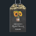 Étiquettes-cadeau Sunflower Mason Jar Chalkboard Fête des mariées<br><div class="desc">Tags de Fête des mariées de tableau noir Mason Tournesol - disposent d'un arrière - plan de tableau noir avec des lampes à cordes décoratives et un bocal de maçon en bas qui est décoré avec burlap et dentelle. Jar est également rempli de tournesols. Voir la collection de dessins correspondant...</div>