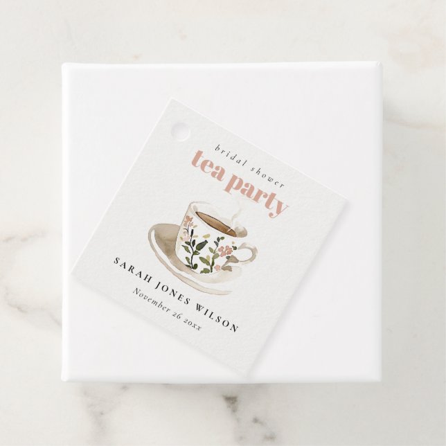 Étiquettes Cadeau Tasse de thé florale chic pour fête de mariage et  (En situation)