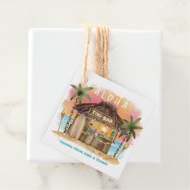 Étiquettes Cadeau Tiki Beach Bar | Favori de surf et mer au coucher  (En situation)