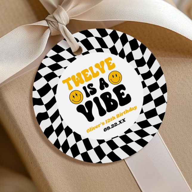 Étiquettes Cadeau Twelve Is A Vibe Retro 12th Birthday Party (Créateur téléchargé)