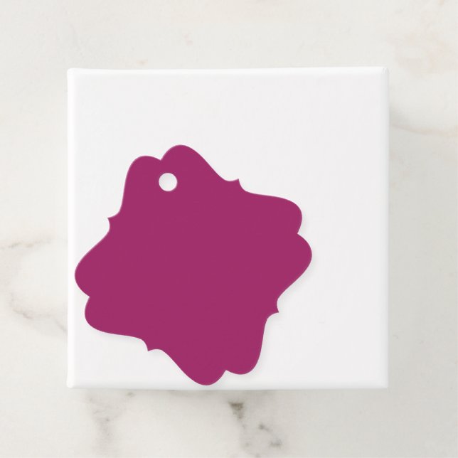 Étiquettes Cadeau un arrière - plan rose avec un blanc (En situation)