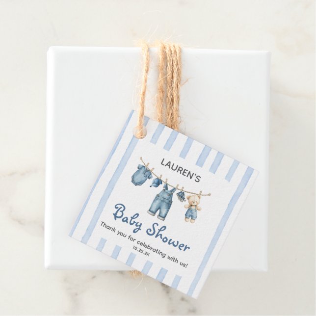 Étiquettes Cadeau Un Baby shower de garçon Jean bleu (En situation)