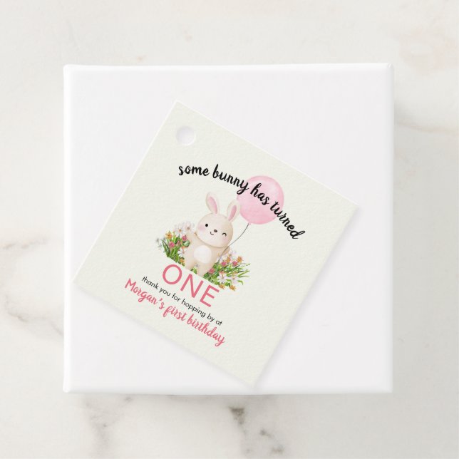 Étiquettes Cadeau Un Lapin Est Une Simple Mignonne Filles 1Er Annive (En situation)