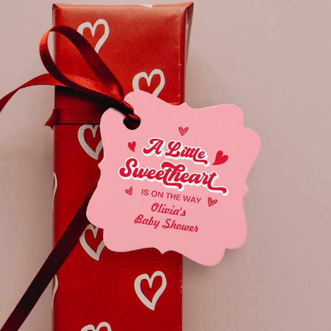 Étiquettes Cadeau Un petit Baby shower de Saint-Valentin rose rouge (Créateur téléchargé)