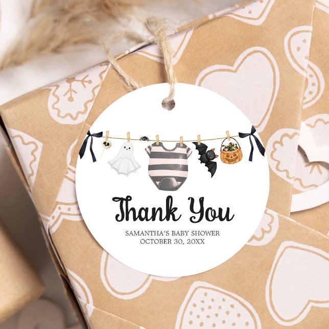 Étiquettes Cadeau Un Petit Boo Est Presque À Baby shower Tour (A Little Boo Baby Clothes Baby Shower Round Favor Tags)