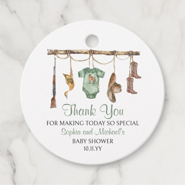 Étiquettes Cadeau Un Petit Chasseur Se Trouve Sur Le Chemin Du Baby  (Devant)