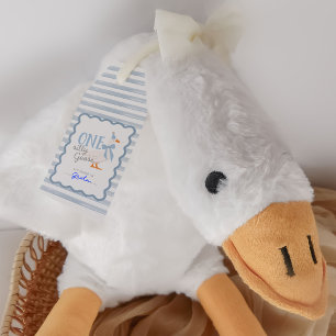 Étiquettes-cadeau Une drôle d'oie adopte un peluche pour son premier