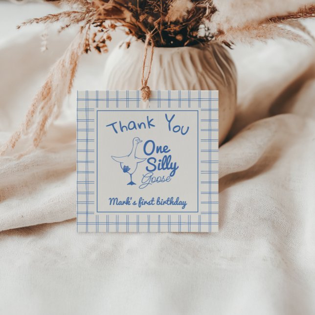 Étiquettes Cadeau Une Main Bleue Oie Silly Tirée 1er Garçon Annivers (Créateur téléchargé)