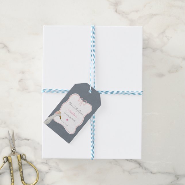 Étiquettes-cadeau Une sotte rose oie 1ère fête d'anniversaire (Avec de laficelle)