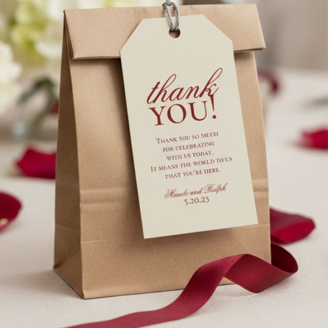 Étiquettes-cadeau Vieux argent Gras Rouge Monogramme Mariage Merci (Add a heartfelt finishing touch to your favors with this Old Money Bold Red Wedding Thank You Tag!)