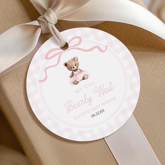 Étiquettes Cadeau We Can Bearly Wait Pink Teddy Bear Baby Shower (Créateur téléchargé)