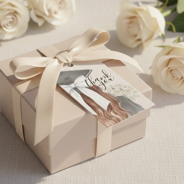 Étiquettes-cadeau Whimsical Graduation Cap with Bow & Pearls Script (Whimsical Graduation Cap with Bow & Pearls Script Gift Tags)