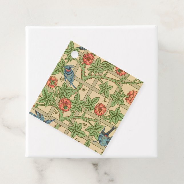 Étiquettes Cadeau William Morris Trellis Design classique de papier  (En situation)