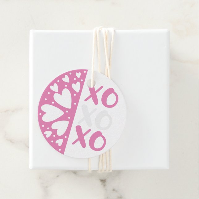 Étiquettes Cadeau XO XO XO Coeurs roses Valentine (En situation)