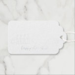 Étiquettes Cadeaux Tags cadeaux Chanukah Foil<br><div class="desc">Chanoukah mérite quelque chose de plus,  quelque chose de spécial ! Ce design présente une belle esthétique simpliste et minimaliste avec sa touche moderne et son goût délicat. Célébrez Chanoukah avec la coordination de la décoration et des accessoires de cadeaux. Faites de cette année un Chanoukah à retenir !</div>