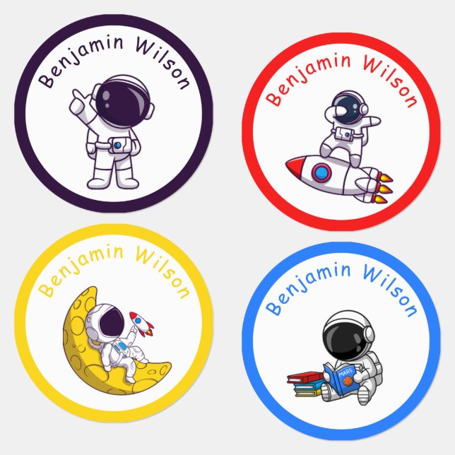 Étiquettes Cute and Simple Astronaut Custom Kids Name Labels (Groupe)