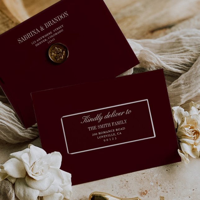 Étiquettes d'adresse élégantes pour invités de mar (Elegant Burgundy Wedding Guest Address Labels)