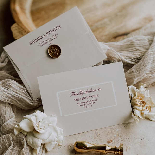 Étiquettes d'adresse pour invités de mariage éléga (Elegant Burgundy Wedding Guest Address Labels)