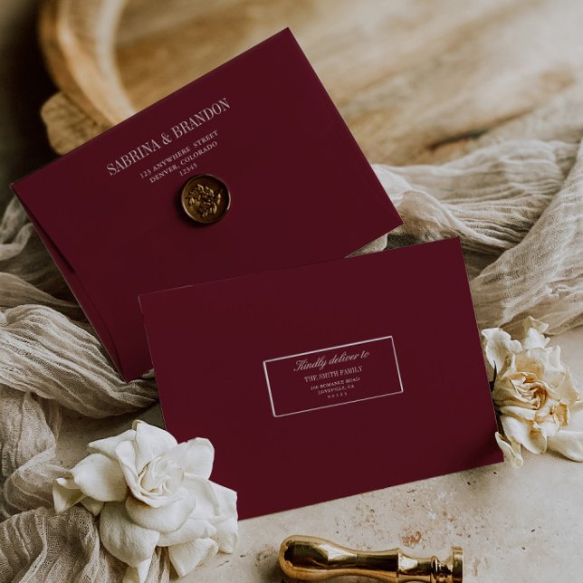 Étiquettes d'adresse pour invités de mariage éléga (Elegant Burgundy Wedding Guest Address Labels)