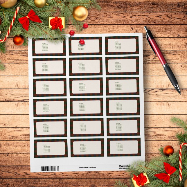 Étiquettes de adresse traditionnels de Plaid/Tarta (Traditional plaid/tartan Christmas address labels.)