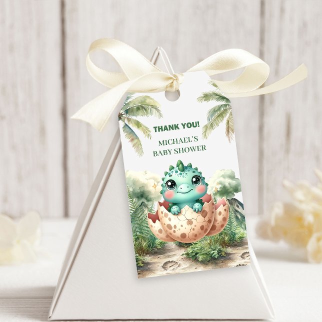 Étiquettes de Cadeau Bébé Dino Sucré Éclosion Proc (Sweet Baby Dino Hatching Soon Gift Tags Shower)