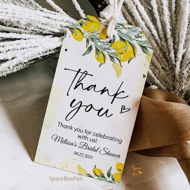 Étiquettes de cadeau pour une fête prénuptiale au  (All products in this store are copyright SpaceBeeFunParty © All SpaceBeeFunParty products are for PE)