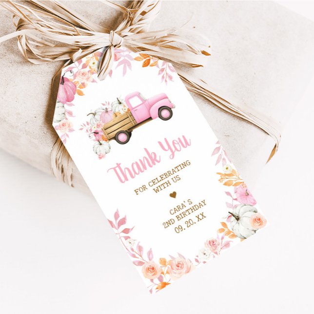 Étiquettes de cadeaux d'anniversaire de camion de  (Girl Pumpkin Truck Fall Birthday Favor Tags)