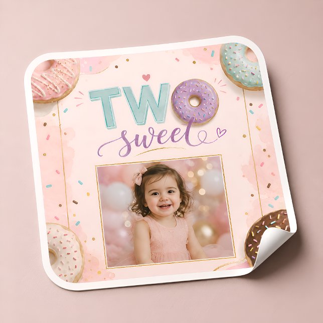 Étiquettes de fête de donuts mignons pour la céléb (Créateur téléchargé)