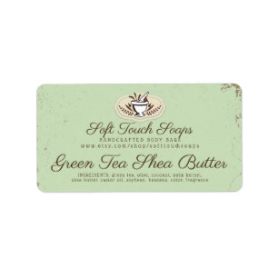 Étiquettes de savon faits main sur pilon en mortie