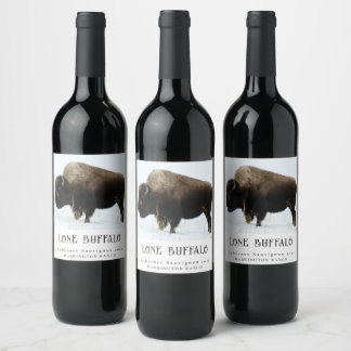 Étiquettes de vin personnalisés Mockup Lone Buffal