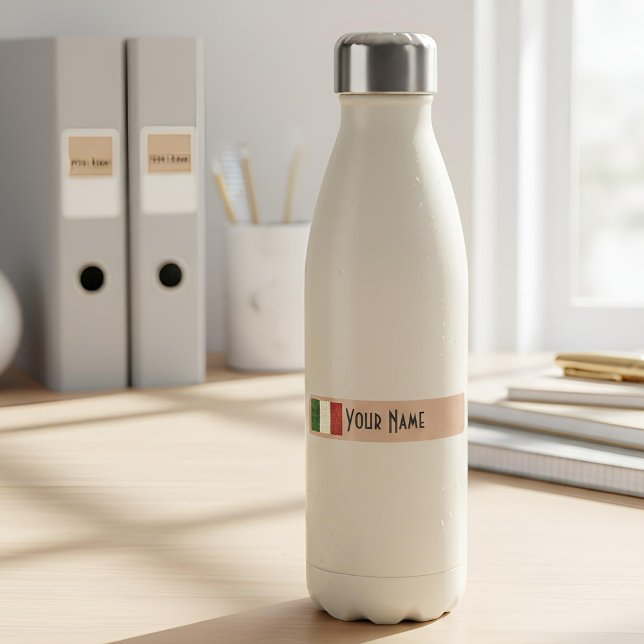 Étiquettes Italy Art Deco Flag | Custom Waterproof Name Label (Lifestyle Shot)