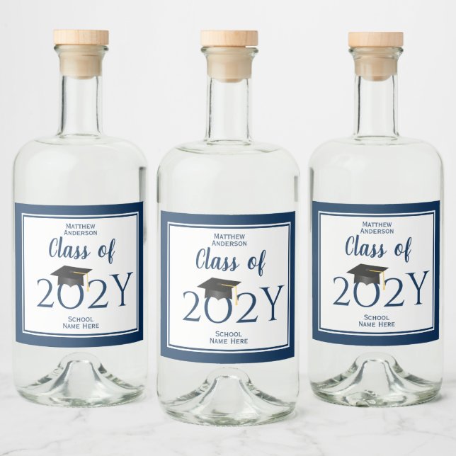 Étiquettes Pour Bouteilles De Liqueur Classe de 2023 Elégant Navy Blue Graduation Party (Bouteilles)
