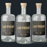 Étiquettes Pour Bouteilles De Liqueur Las Vegas Glam Mariage Personnalisé Or & Noir<br><div class="desc">Étiquette de bouteille d'or et de liqueur noire personnalisée Mariage de Las Vegas Glam Customisez avec vos noms et votre date.</div>