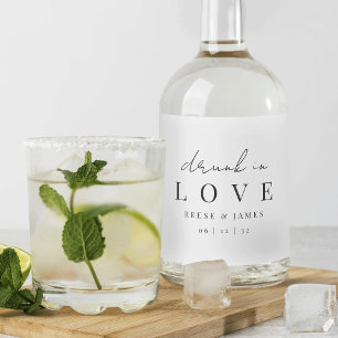 Étiquettes Pour Bouteilles De Liqueur Mariage minimaliste moderne "ivre en amour"