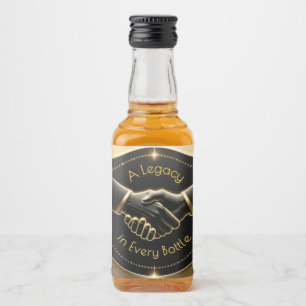 Étiquettes Pour Bouteilles De Liqueur Une légende dans chaque main serrée de bouteille