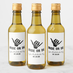 Étiquettes Pour Bouteilles De Vin Enterrée de vie de jeune fille Rockstar Skeleton M