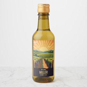 Étiquettes Pour Bouteilles De Vin Lever de soleil classique sur un vignoble