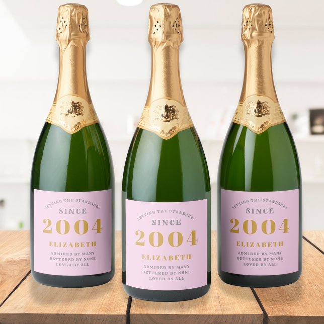 Étiquettes Pour Bouteilles De Vin Mousseux 21e Anniversaire Né 2004 Ajouter Nom Rose Grey (Personalized 21st birthday pink champagne labels on bottles)